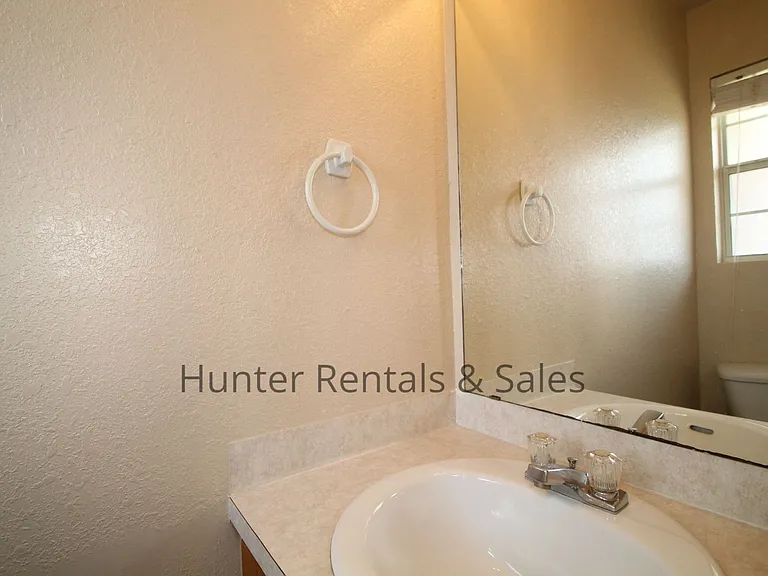 3904C Gus Dr — Photo 17