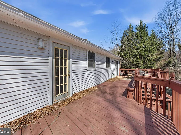 3343 Slade Run Dr — Photo 27