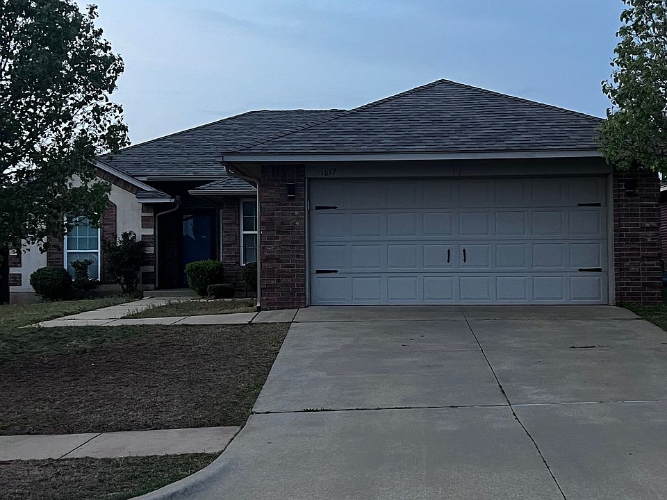 1st image of 1617 NW 126th St