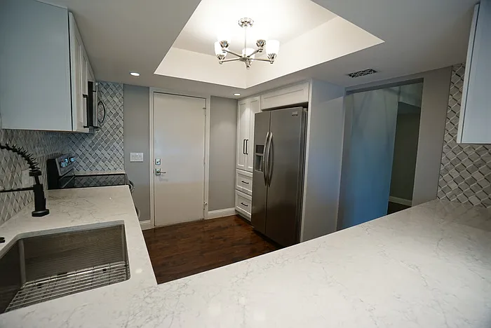 3323 W Swann Ave — Photo 8