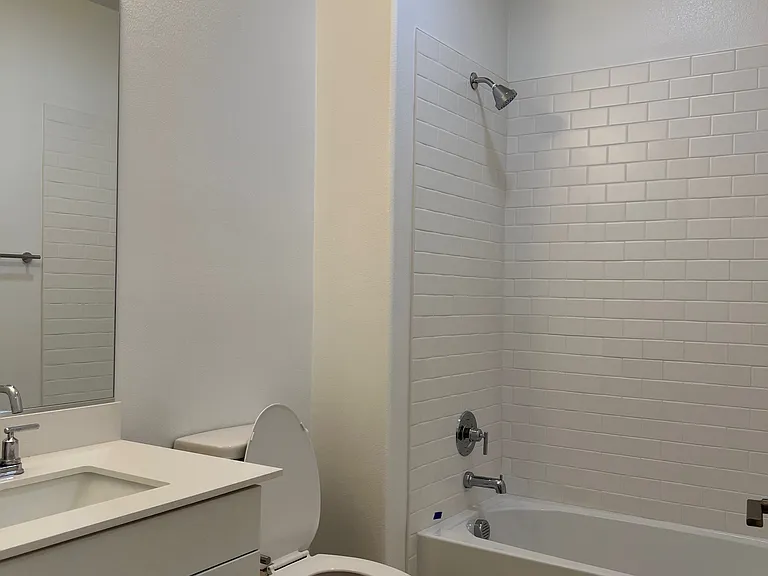 1840 Vincent Dr — Photo 16
