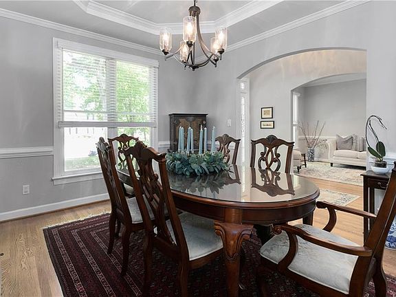 5th image of 604 Gantwood Ln