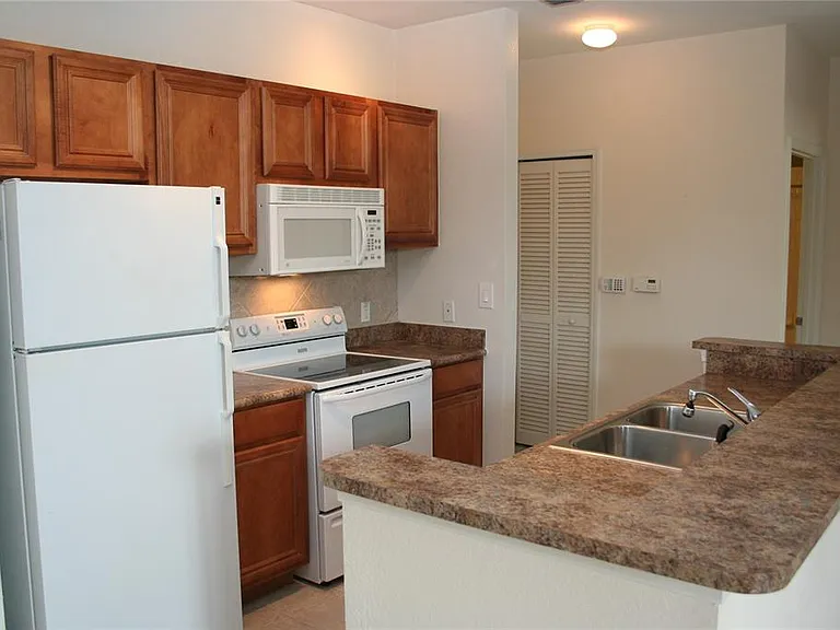 8341 38th Street Cir E #107 — Photo 2
