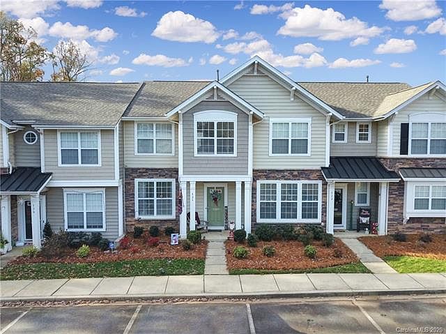1st image of 724 Cherryfield Pl