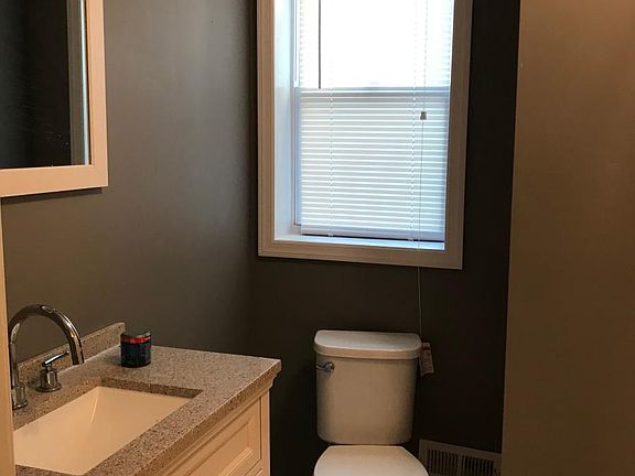 En suite master bath