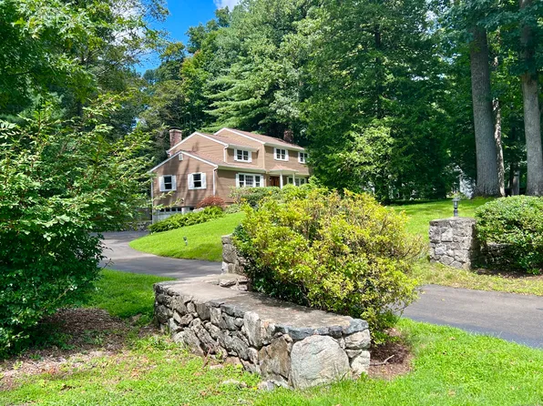 11 Morehouse Lane, Norwalk, CT 06850