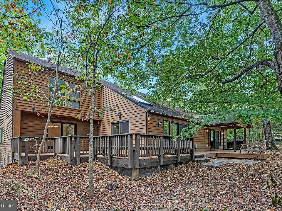 11598 Newport Cove Ln, Reston, VA 20194 | Zillow