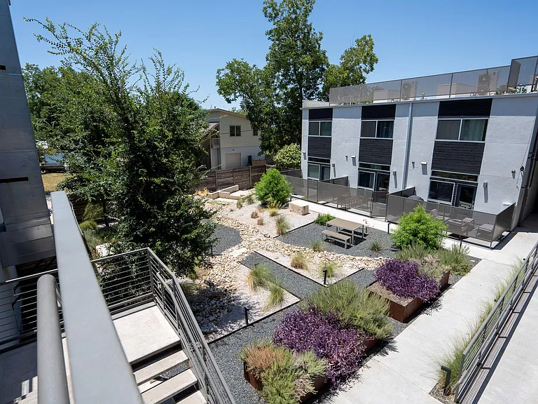 1701 E M L King Jr Blvd #105 — Photo 29