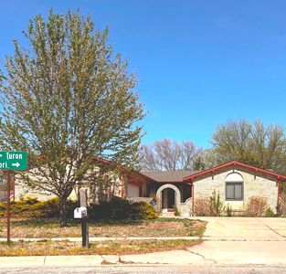2320 S Lori Ln, Wichita, KS, 67207