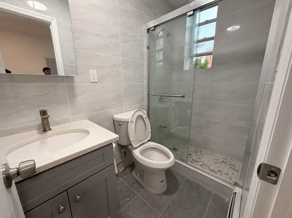 7201 16th Ave Floor 3, Brooklyn, NY 11204