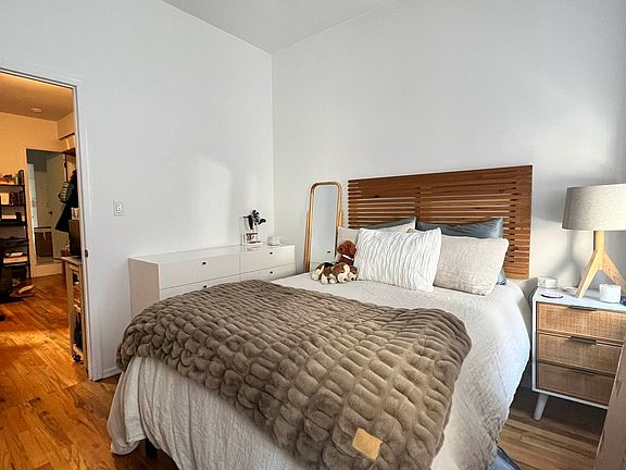2nd image of 139 Eldridge St APT 7