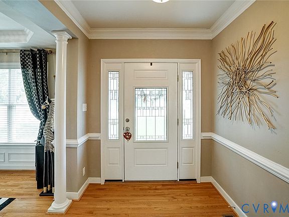 4th image of 4700 Greenbrooke Dr