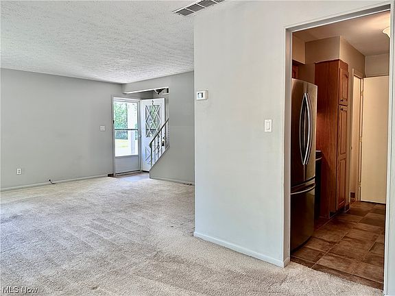 2nd image of 13842 Oakbrook Dr #3842