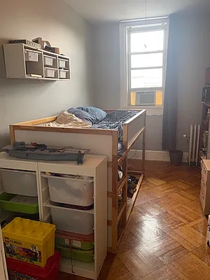 Rented by Douglas Elliman | media 17