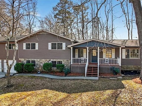 3rd image of 942 Old Batesville Rd