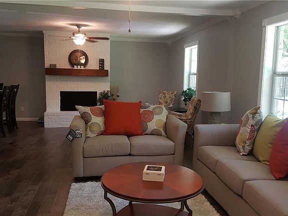 2nd image of 6206 Wild Briar St