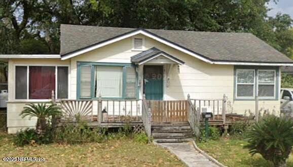 1st image of 322 8TH Street N