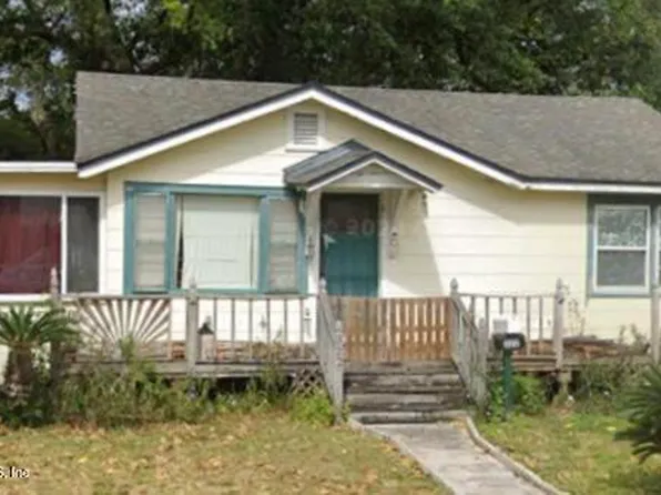 322 8TH Street N, Jacksonville Beach, FL 32250