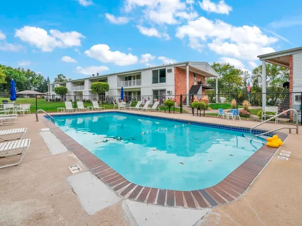 1750 Country Club Dr Unit 209, Okoboji, IA 51355