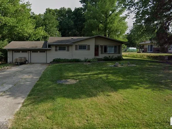5608 Grissom Dr, Springfield, IL 62711