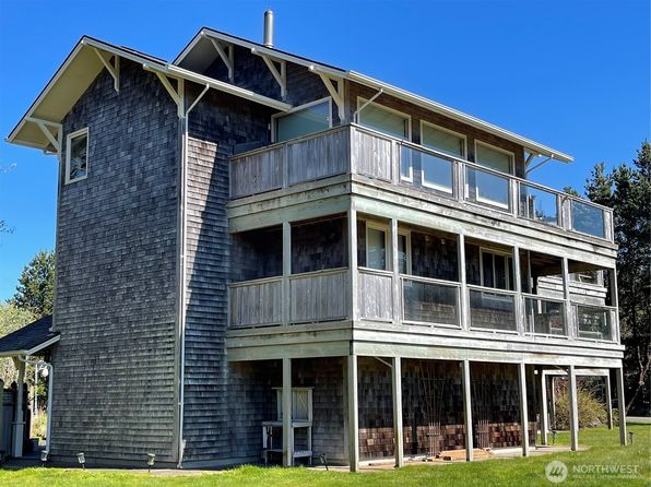 400 17th Street SW #E, Long Beach, WA 98631