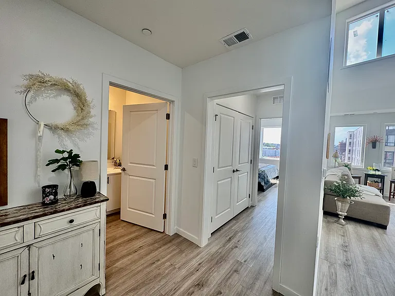 915 N Broad St #610 — Photo 9