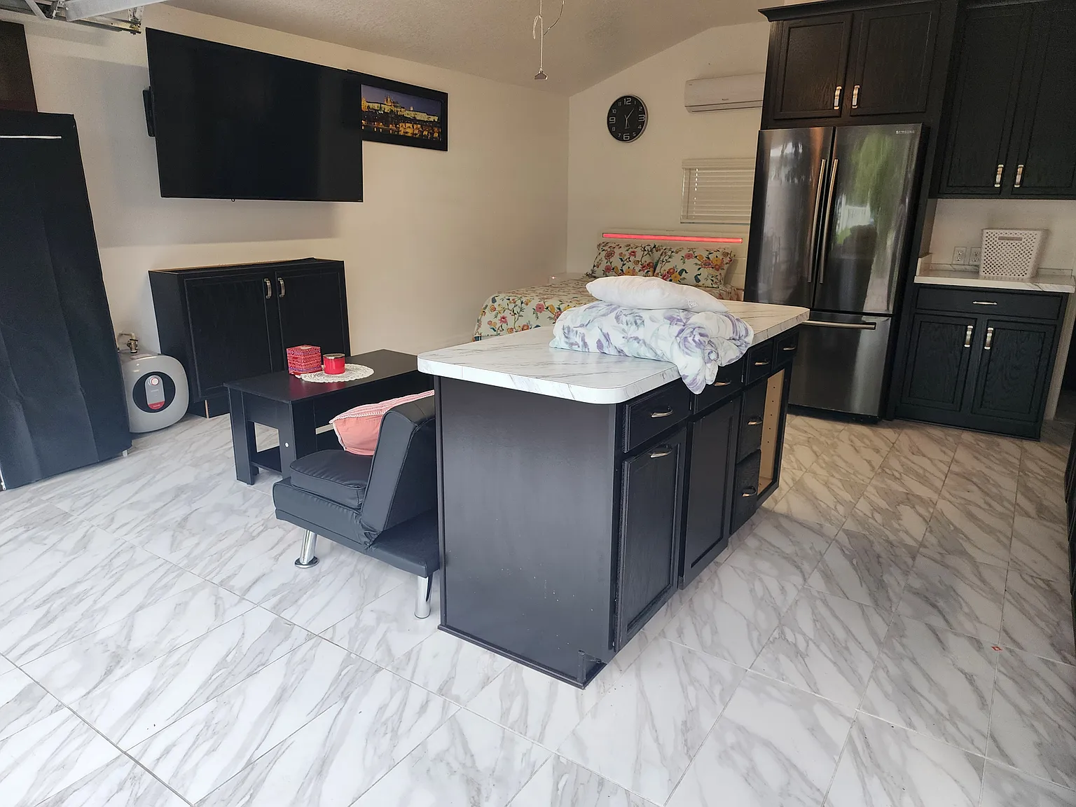 Studio, 400 sqft, $1,000 — Photo 3
