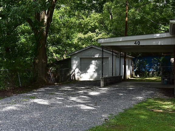 4th image of 40 Cliff End St
