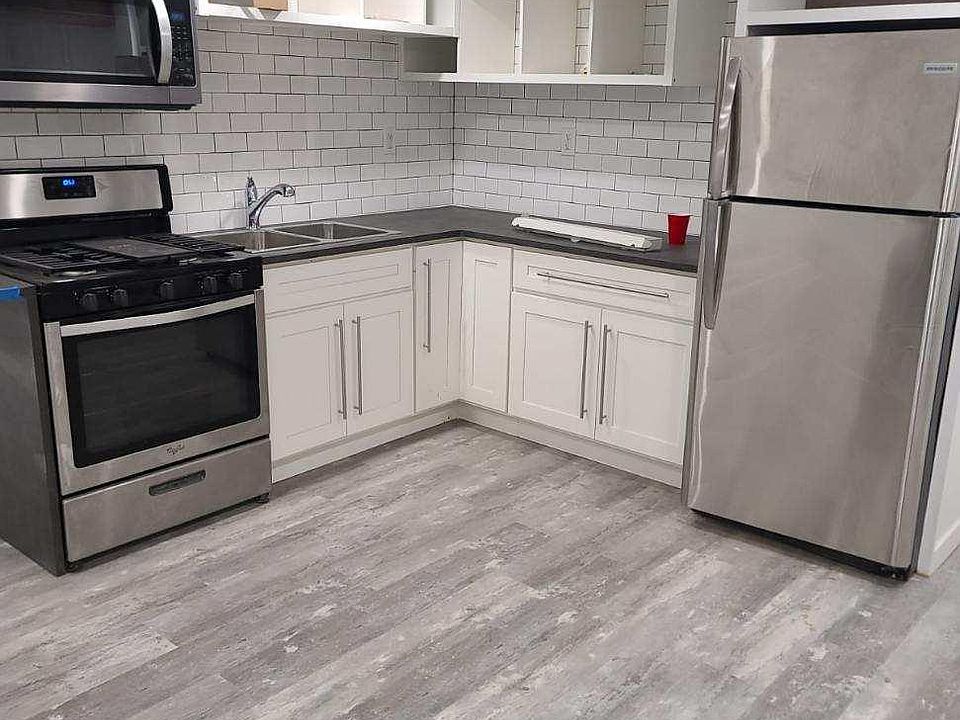 1st image of 774 Lakeside Dr #Basement