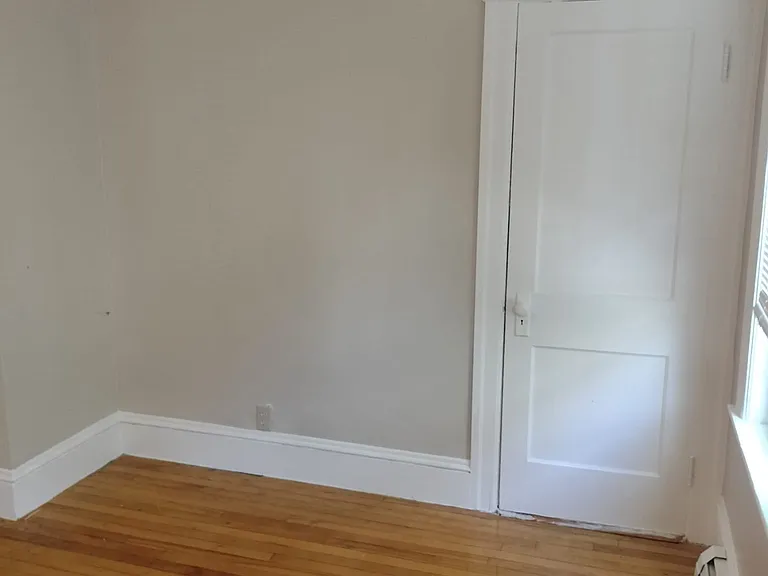 114 Sterling St #2B — Photo 10