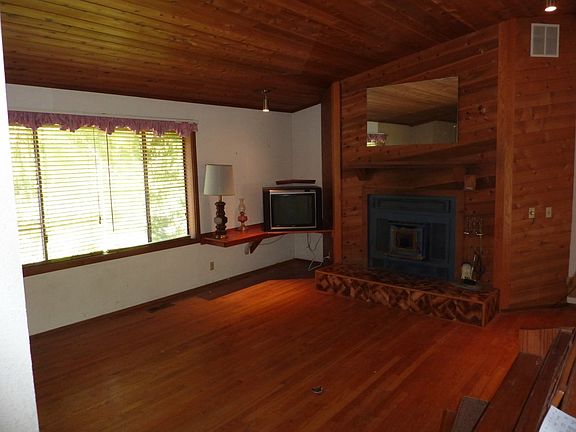 2nd image of 2060 Tamsen Ct NW
