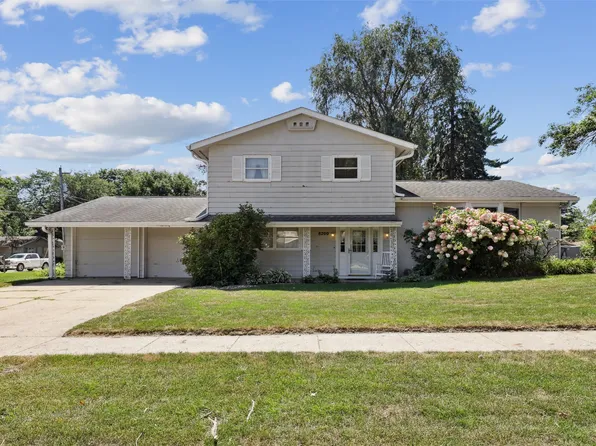 8200 Prairie Ave, Urbandale, IA 50322