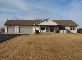 W2662 Story Creek Cir, Belleville, WI 53508