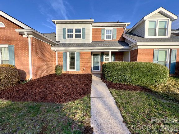 2nd image of 9241 N Vicksburg Park Ct