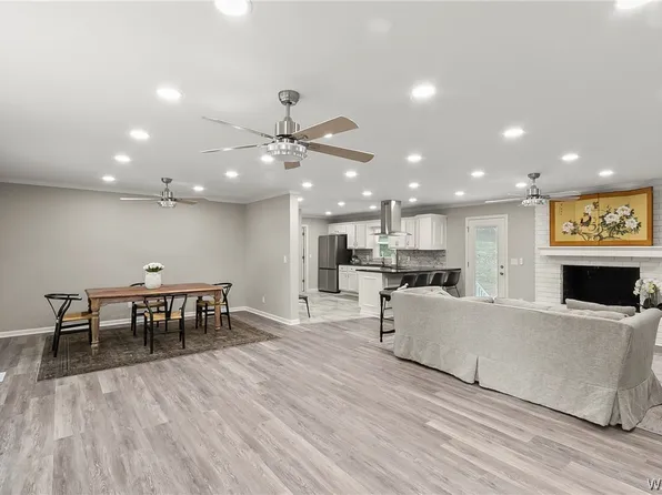 4320 Woodland Forrest Dr, Tuscaloosa, AL 35405