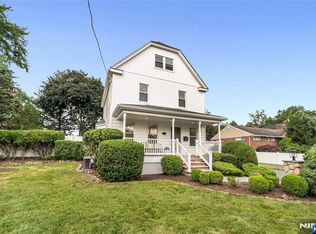 187 Tappan Rd, Norwood, NJ 07648