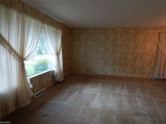 4th image of 2880 Dorset Dr