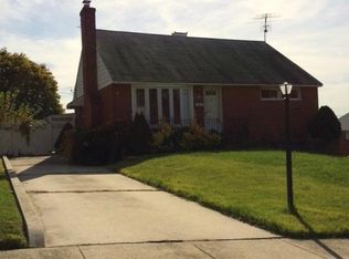 8401 Allison Ln, Baltimore, MD 21237