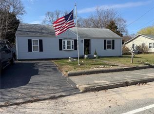 247 School St, North Kingstown, RI 02852