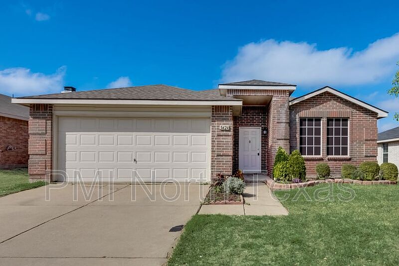 1st image of 5424 Comanche Wells Dr