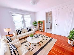 21-39 28th St #3A, Astoria, NY 11105