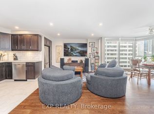 55 Centre Ave #2007, Toronto, ON M5G 2H5