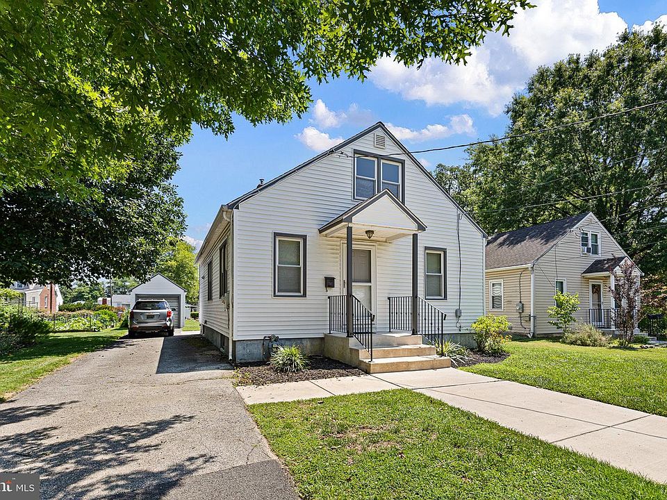 1st image of 302 S Clifton Ave