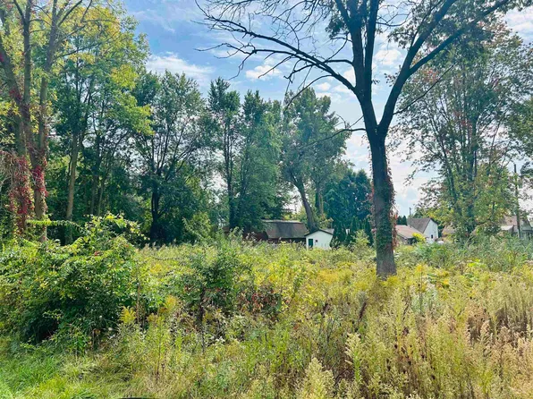 Shady Shores Rd, Bay City, MI 48706