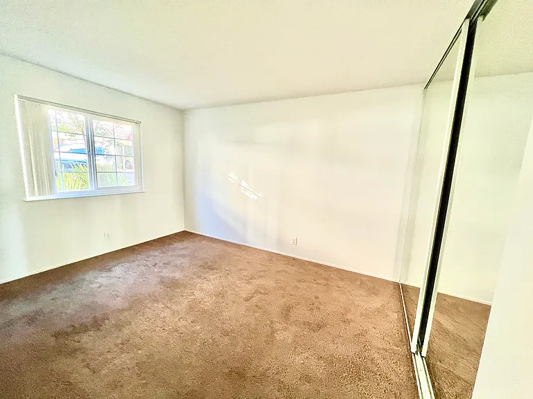928 Fletcher Ln #2 — Photo 15