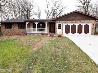 1610 Sentinal St SW, Wyoming, MI 49519