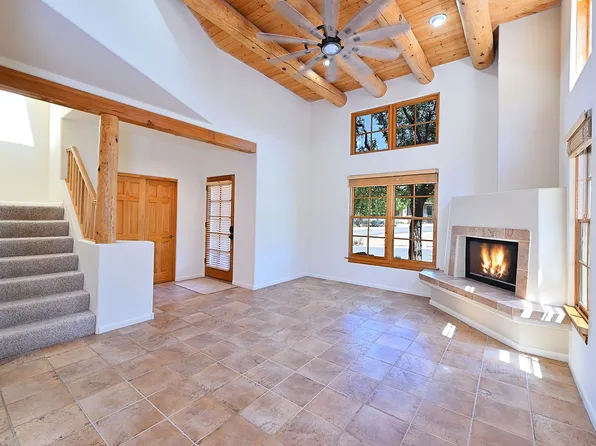 3 Calle Festiva, Santa Fe, NM 87507