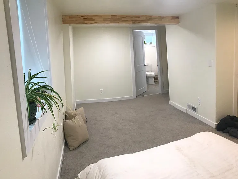 3917 N Hawthorne St — Photo 11