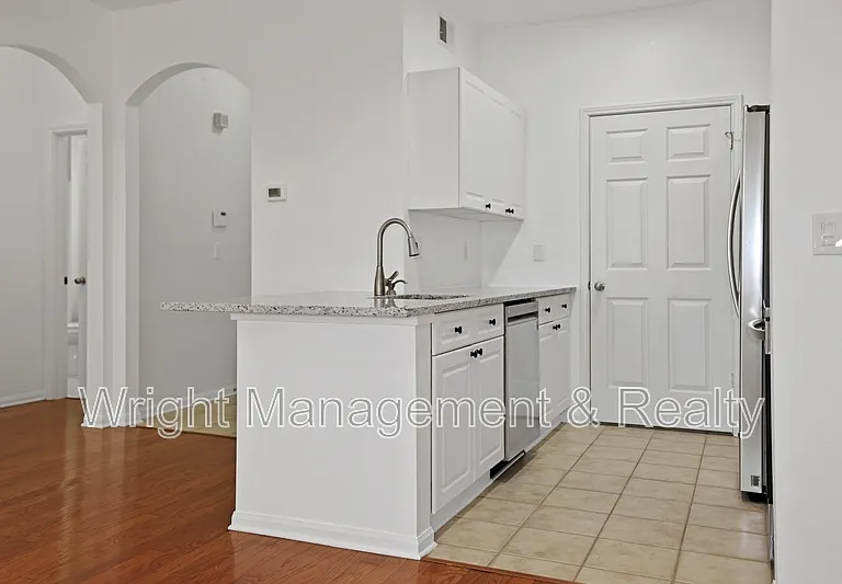 1216 S Missouri Ave #224 — Photo 5