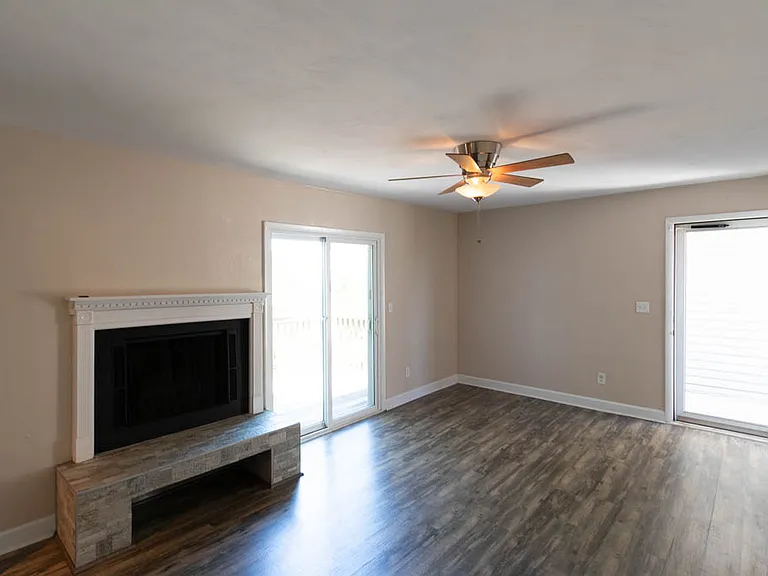 1518 Chela Ave #C3 — Photo 8